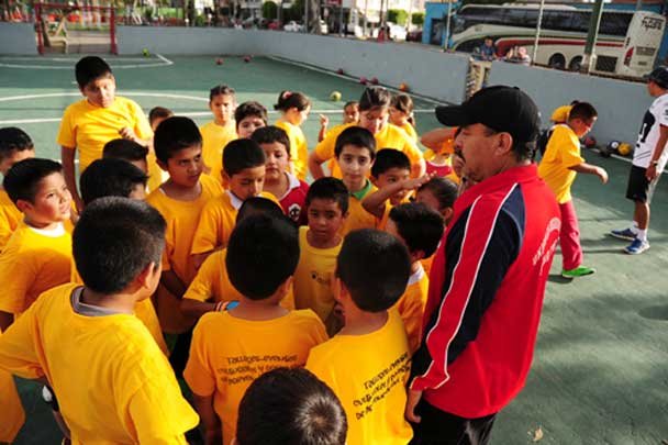 VC IMPLEMENTA ACTIVIDADES PARA PREVENIR EL DELITO EN LAS MOCTEZUMA 1Aa Y 2Aa SECCIÓN