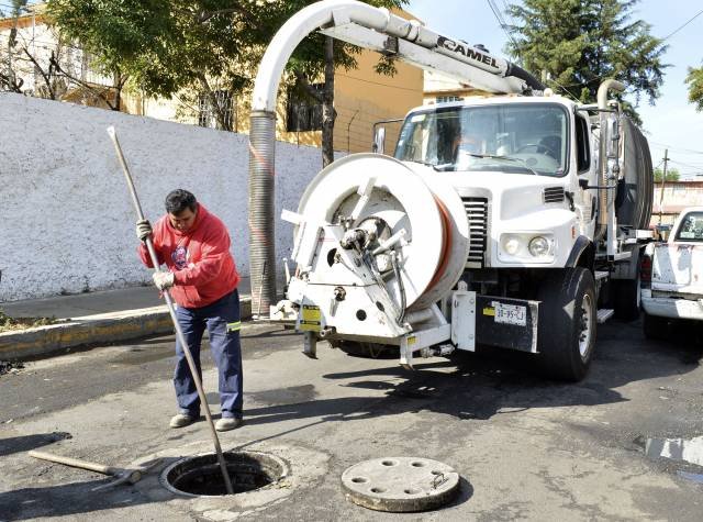 PREVIENEN INUNDACIONES EN 20 COLONIAS DE AZCAPOTZALCO