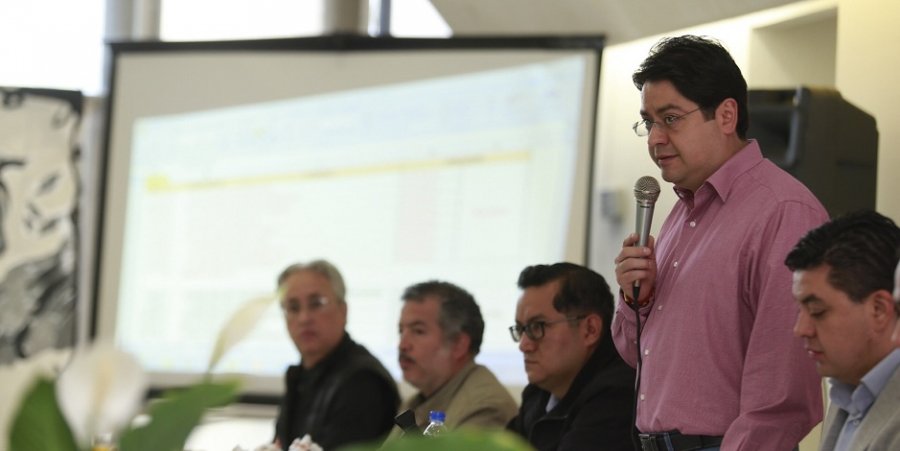 PIDE ALEJANDRO FERNÁNDEZ LICENCIA DEFINITIVA