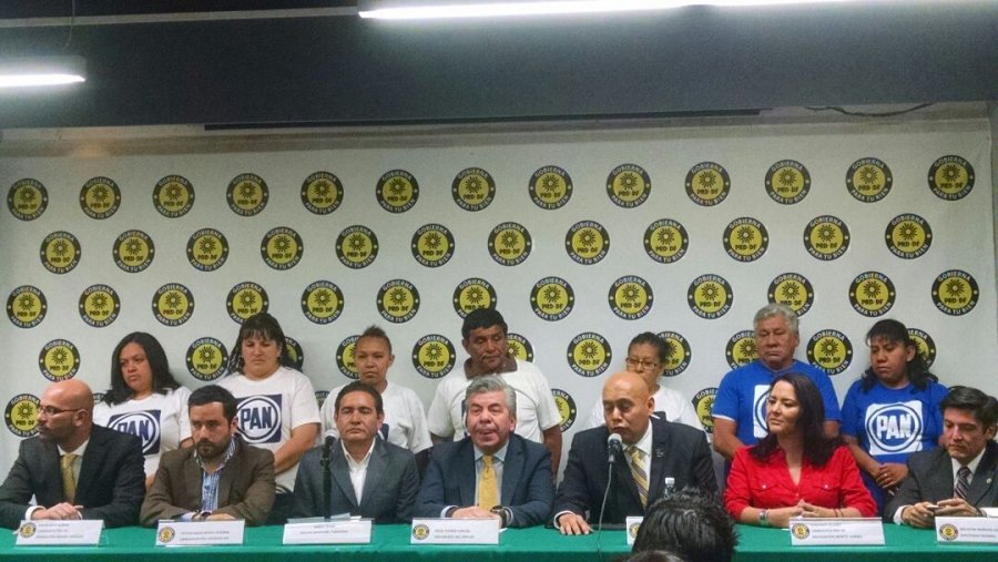 RENUNCIAN PANISTAS DE LA MIGUEL HIDALGO Y SE ADHIEREN AL PRD