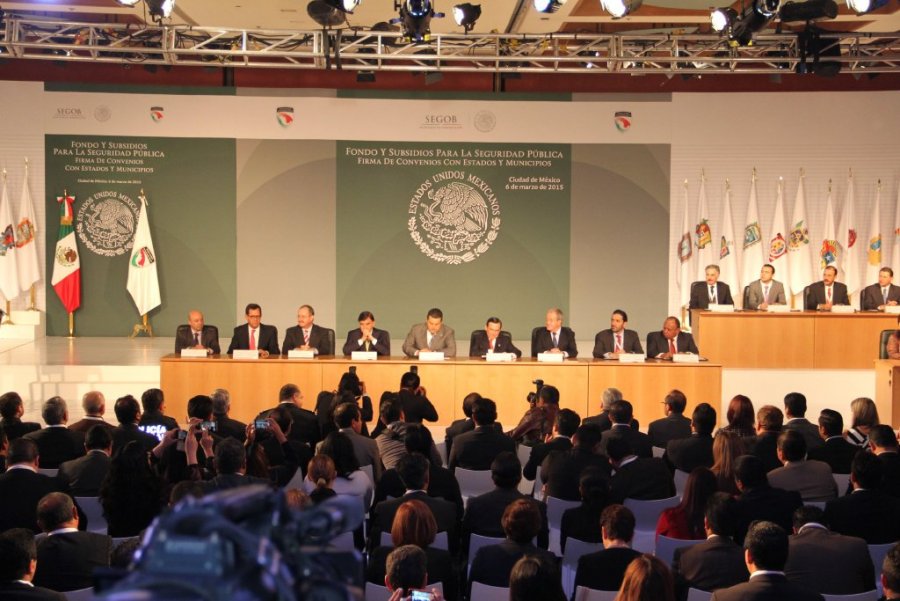BENITO JUÁREZ, PRESENTE EN LA FIRMA DE CONVENIOS DE ESTADOS Y MUNICIPIOS CON SEGOB