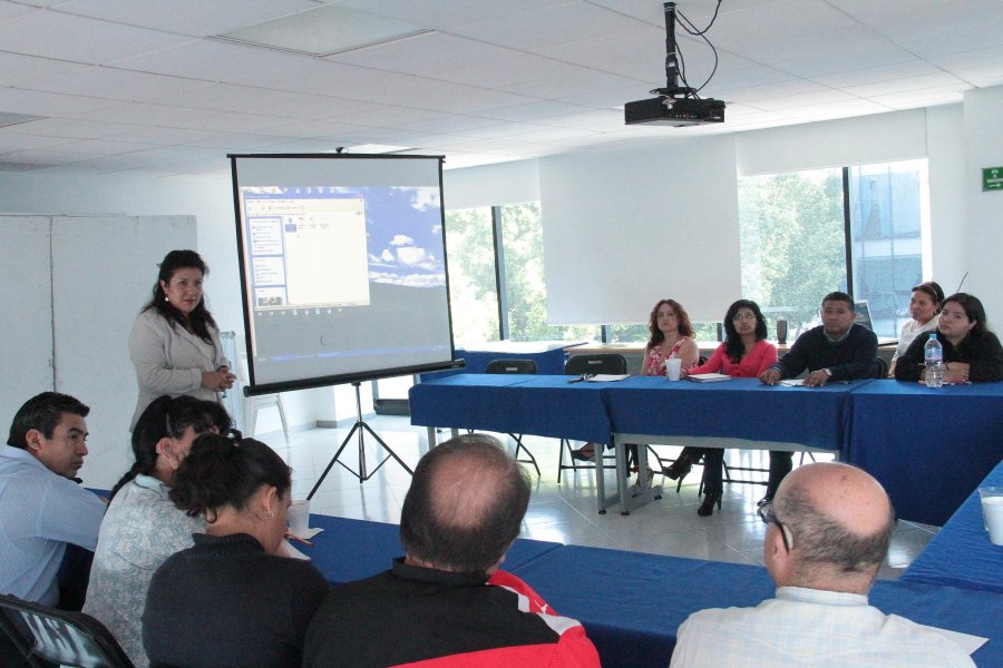CAPACITAN A SERVIDORES PÚBLICOS DE BENITO JUÁREZ EN MATERIA DE DERECHOS HUMANOS