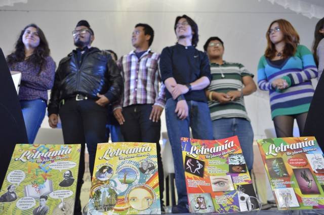 ABRE FERIA DEL LIBRO ESPACIOS A JÓVENES DE AZCAPOTZALCO