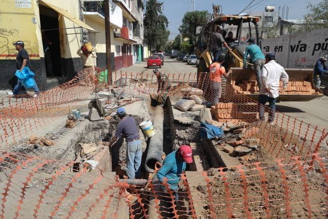 REHABILITAN RED DE AGUA POTABLE EN AMP. SAN PEDRO XALPA
