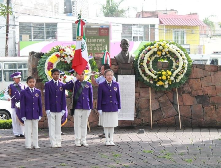 EL CANTOR DEL PROLETARIADO