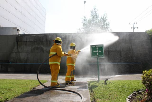 SUPERVISA PC SIMULACROS DE SISMO Y GAS NATURAL EN ZONA INDUSTRIAL
