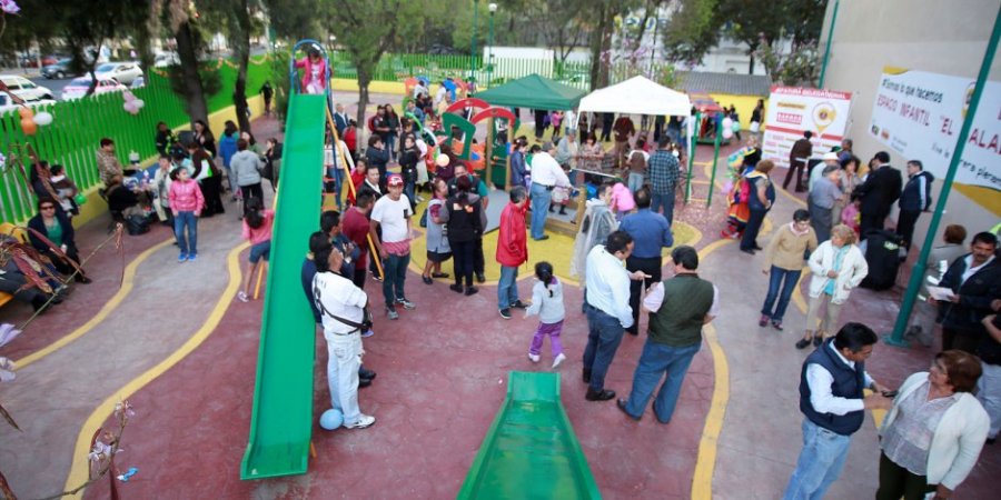 ESTRENAN VECINOS DE LA OBRERA PARQUE REHABILITADO
