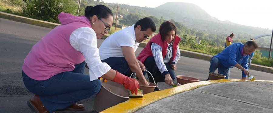 Vecinos de Milpa Alta se unen en limpieza y mejoramiento de espacios con a€œTu Ciudad Te Re-quierea€