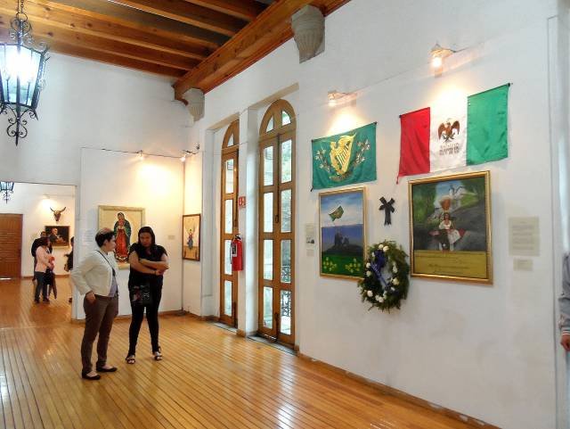 PRESENTAN EXPOSICIÃ“N Â“PINCELADAS HISTÃ“RICASÂ”