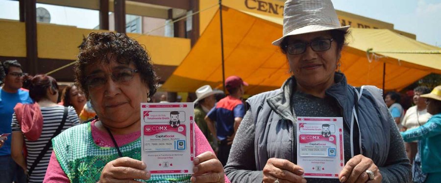Entrega 600 Tarjetas Capital Social a habitantes de comunidades en Tláhuac