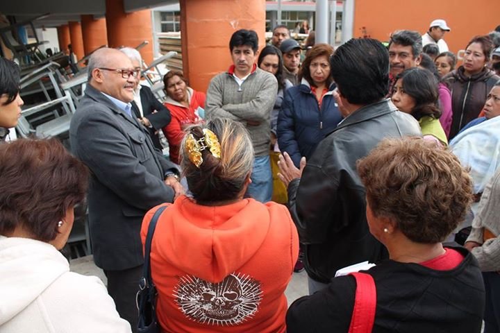 REALIZA JEFE DELEGACIONAL RECORRIDO EN KINDER Y SECUNDARIA DE SAN GREGORIO ATLAPULCO