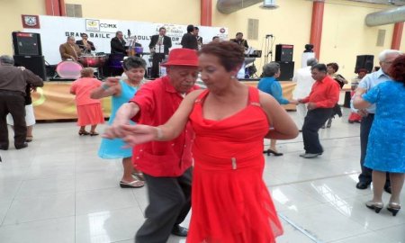 CELEBRAN ABUELITOS CON DANZÃ“N EN AZCAPOTZALCO