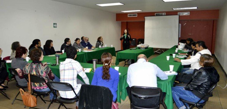 Capacitan a delegaciones en materia de administración