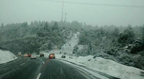 Cierran Carretera Panorámica al Ajusco por frío