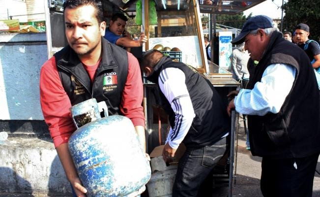 Coyoacán refuerza operativo para retirar ambulantes en CU