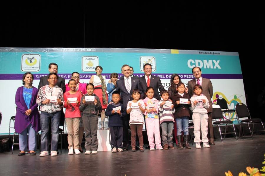 Refuerza GDF apoyos para educación y esparcimiento de niñas y niños de CDMx