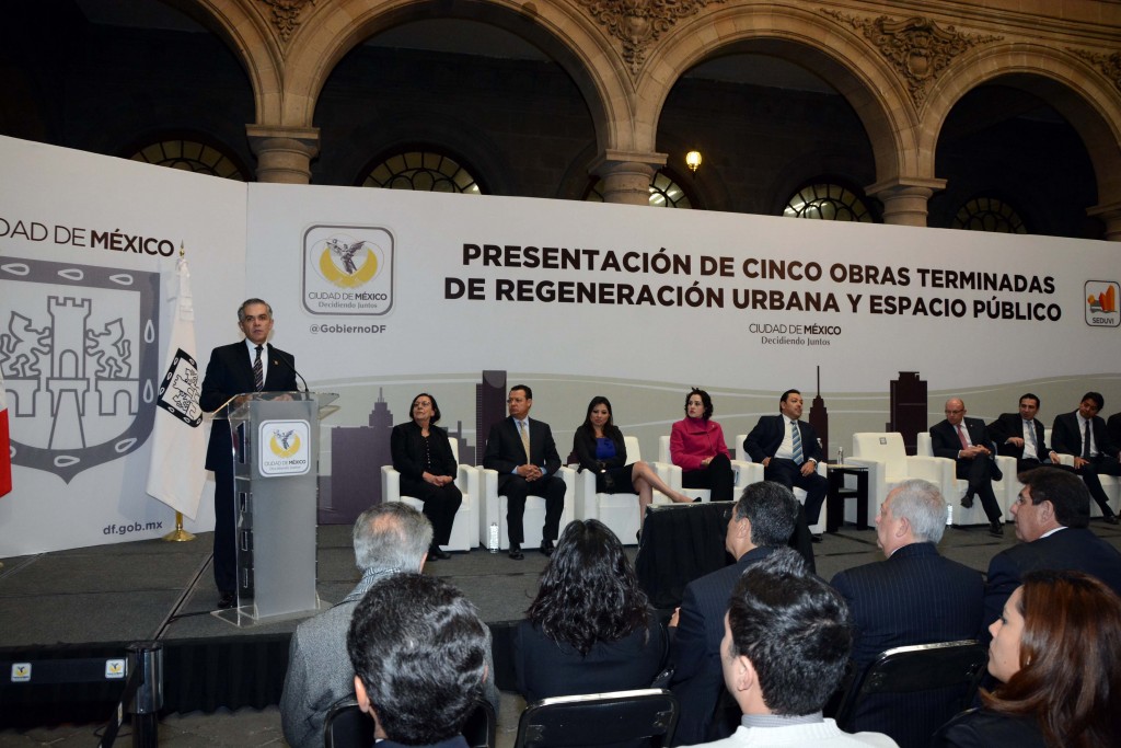 Entrega Mancera espacios públicos recuperados; se busca mejorar la convivencia y movilidad