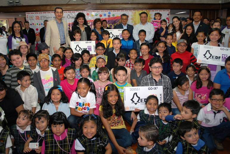Celebra STC 15 aniversario del IEDF con Feria Infantil de la Democracia
