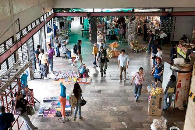 EXIGEN ACCIONES CONTUNDENTES PARA SOLUCIONAR AMBULANTAJE EN EL METRO