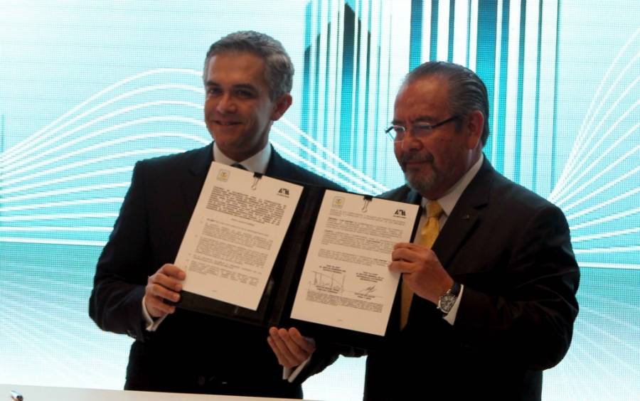 Gobierno del Distrito Federal dona tres predios a la UAM