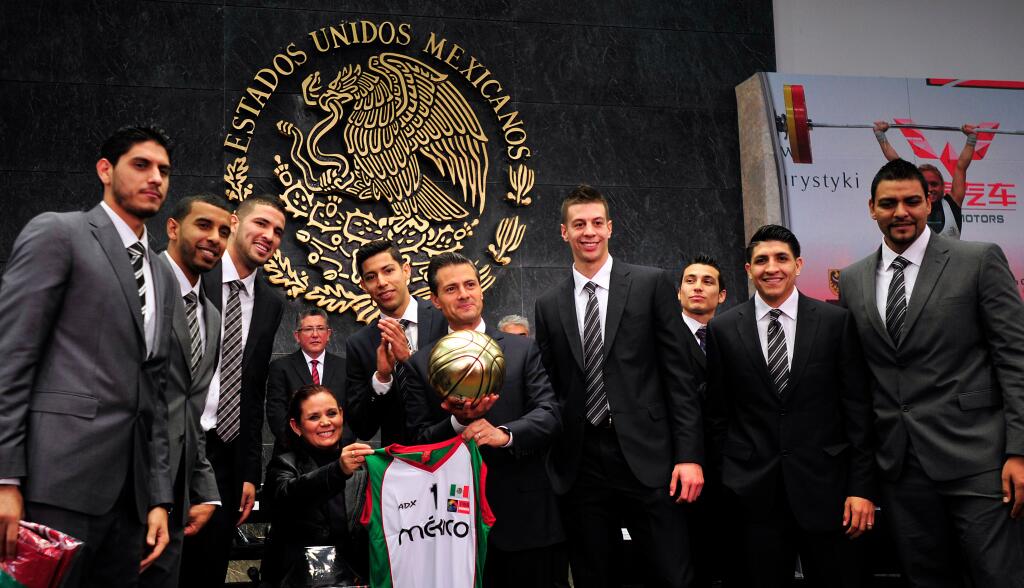 CÁMARA DE DIPUTADOS RECONOCE A LO MÁS DESTACADO DEL DEPORTE MEXICANO