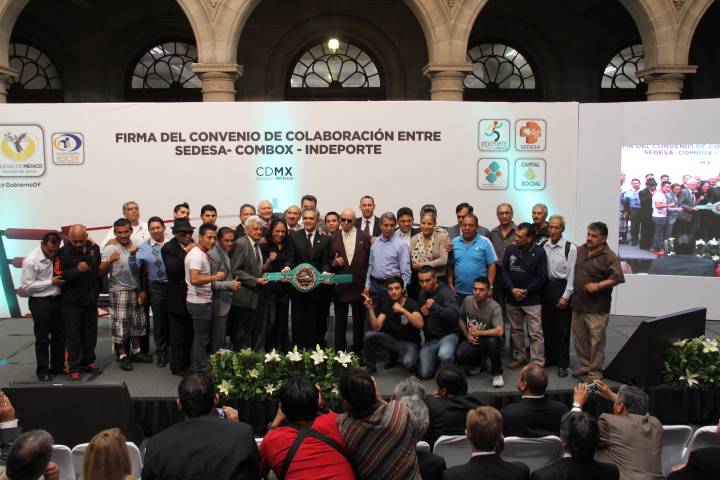Se integra comunidad boxística a servicios de atención médica gratuita otorgados GDF