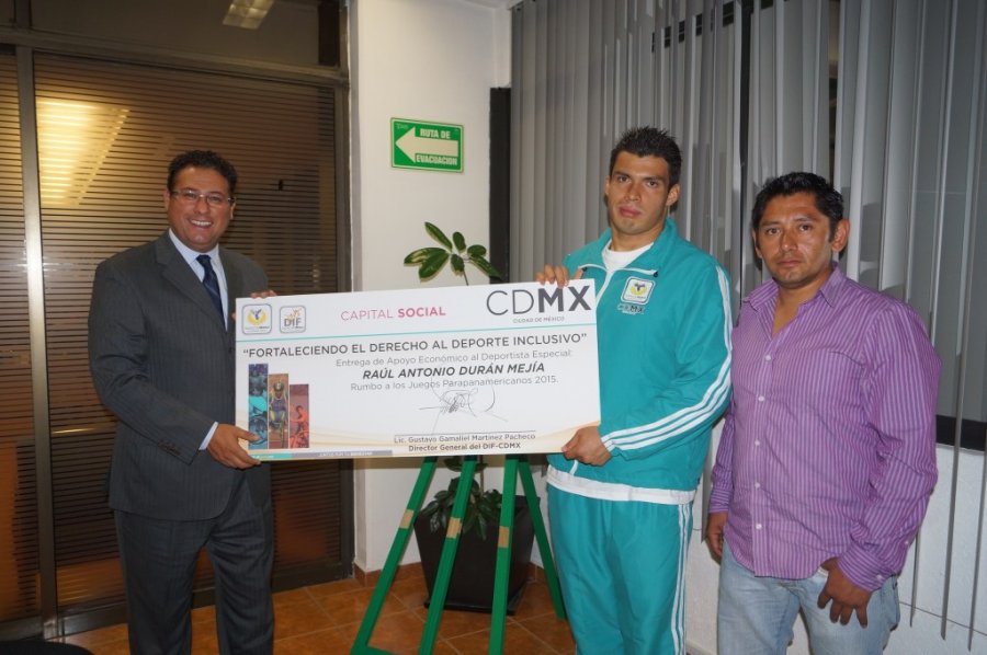 Apoya DIF CDMX a deportista con discapacidad rumbo a Juegos Parapanamericanos 2015