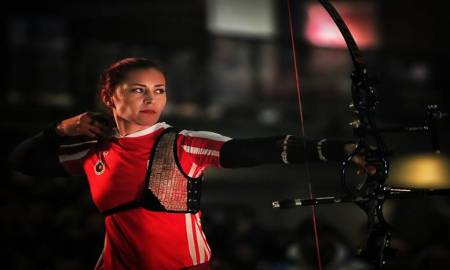 AÃDA ROMÃN, CAMPEONA EN EL MUNDIAL DE TIRO CON ARCO BAJO TECHO EN NIMES, FRANCIA