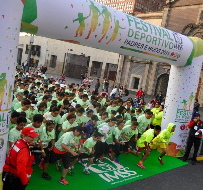 Carrera Padres e Hijos del IMSS mantiene Récord Guinness