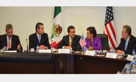 RECIBE EL SECRETARIO ILDEFONSO GUAJARDO A PENNY PRITZKER