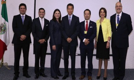 ROCÃO RUIZ CHAVEZ, TESTIGO DE HONOR EN EL CONVENIO FIRMADO POR EL SAT Y EL COLEGIO NACIONAL DE CORREDURÃA PÃšBLICA MEXICANA