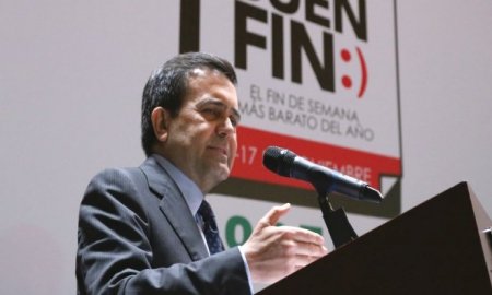 PRESIDE ILDEFONSO GUAJARDO VILLARREAL SORTEO DE EL BUEN FIN