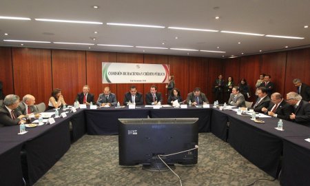 Aprueban ratificar a Del Cueto Legaspi como subgobernador del Banco de MÃ©xico