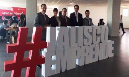 ENRIQUE JACOB PRESENTA EL PROGRAMA â€œCRÃ‰DITO JOVENâ€ EN JALISCO