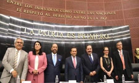 AsistiÃ³ el Secretario de EconomÃ­a a reuniÃ³n de trabajo en el Senado de la RepÃºblica