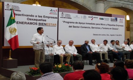 ENTREGA EL INADEM LOS PRIMEROS APOYOS A MIPYMES EN OAXACA