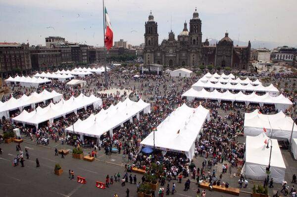 Recibe Zócalo capitalino a 87 naciones con Feria de las Culturas Amigas;