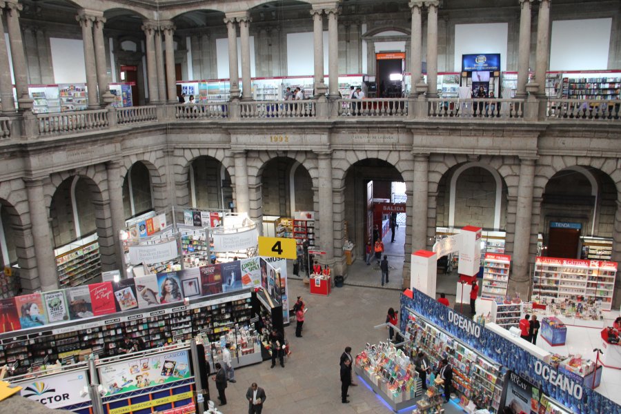 Se inaguró la XXXVI feria internacional del libro del Palacio de Minería