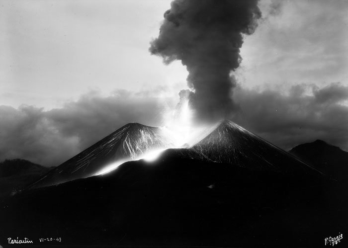 EL NACIMIENTO DE UN VOLCÃN: FOTOGRAFÃAS INÉDITAS DEL PARICUTÃN