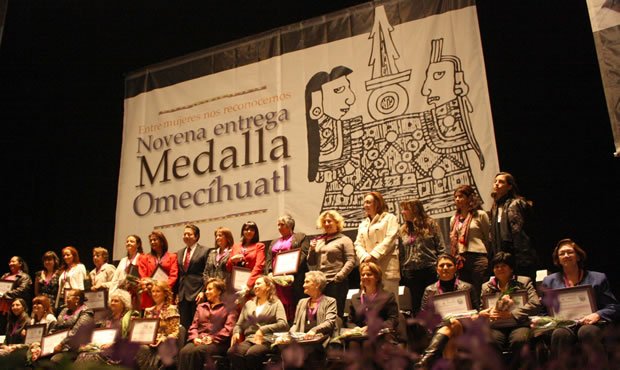 Publica Inmujeres DF convocatoria para Medalla Omecíhuatl