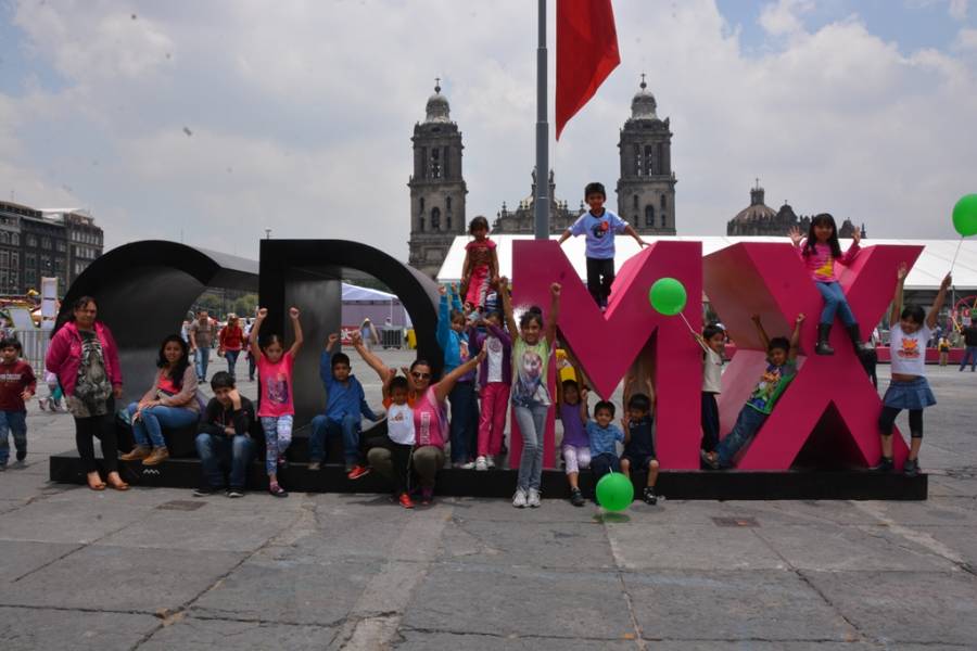 Lista la diversión en el Zócalo capitalino con a€œVerano CDMX 2014a€