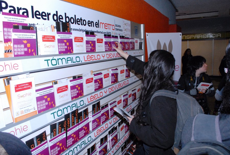 REFUERZAN PROGRAMA PARA PROMOVER LECTURA EN EL METRO