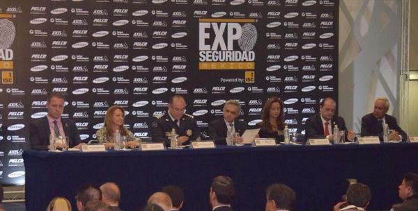 Inaugura Jefe de Gobierno Expo Seguridad México 2015