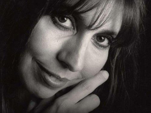 RESURGE BETSY PECANINS COMO EL AVE PHOENIX