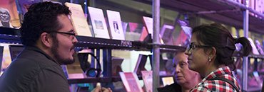 ASOMBRA EL LIBRO CLUB CDMX A VISITANTES DE LA FIL BUENOS AIRES