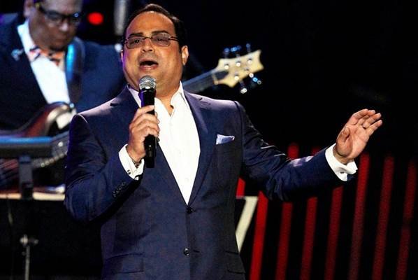 A¡SALSERO! TODOS A BAILAR CON: GILBERTO SANTA ROSA Y NG2