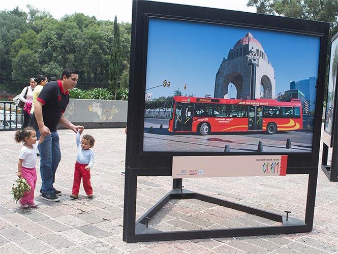 Continúan festejos del Metrobus en las Rejas de Chapultepec