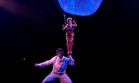 LEVATAMIENTO DE LA GRAN CARPA Y LA VILLA DEL CIRQUE DU SOLEIL