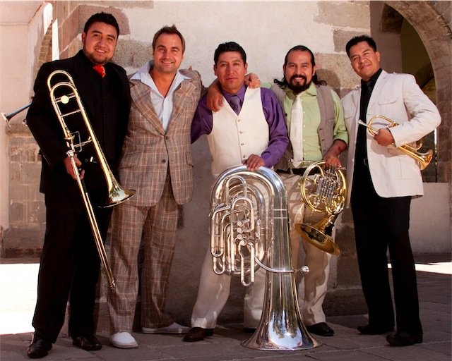 M5 Mexican Brass y Jazzcaltecatl Big Band llenan la noche de música