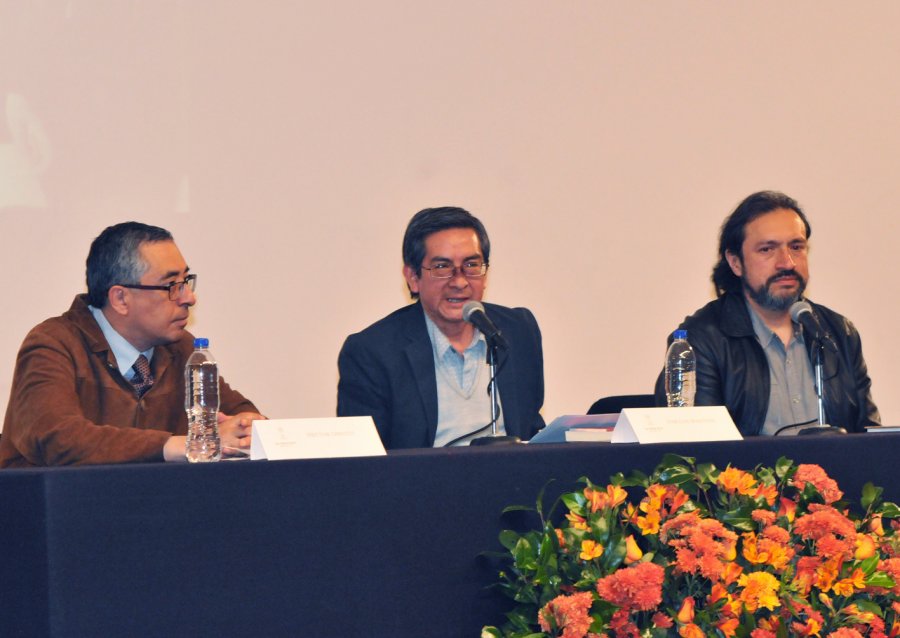 Brindan homenaje en memoria del periodista, novelista y dramaturgo a Vicente Leñero, a un año de su deceso